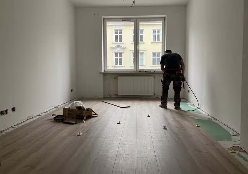 Laminat verlegen in einer Berliner Mietwohnung